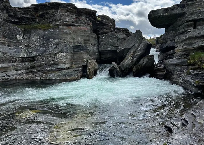 Koselig Med Uthus Pa Vakre Dovrefjell * Dovre