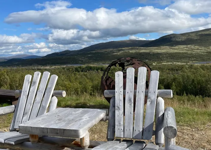 Koselig Med Uthus Pa Vakre Dovrefjell