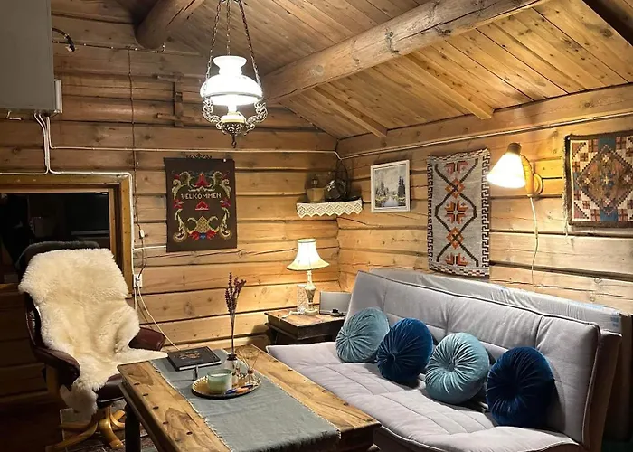 Koselig Med Uthus Pa Vakre Dovrefjell *